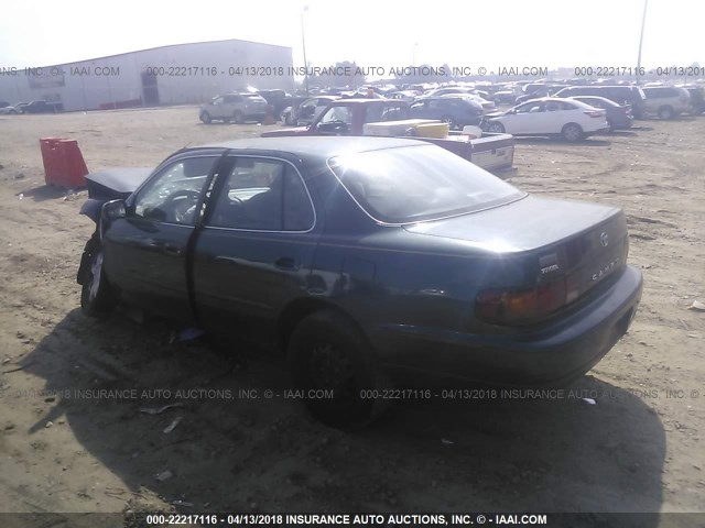 4T1BG12K7TU791547 - 1996 TOYOTA CAMRY DX/LE/XLE GREEN photo 3