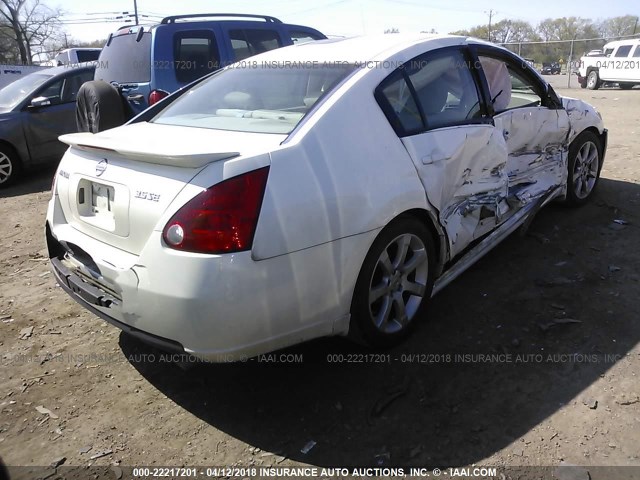 1N4BA41E18C835810 - 2008 NISSAN MAXIMA SE/SL WHITE photo 4