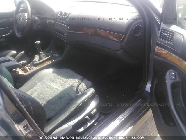 WBADN5348YGC95673 - 2000 BMW 540 I BLUE photo 5