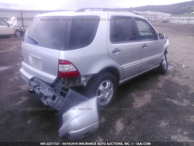 4JGAB54E73A373581 - 2003 MERCEDES-BENZ ML 320 SILVER photo 4