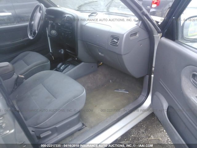 KNDJB723925161791 - 2002 KIA SPORTAGE SILVER photo 5