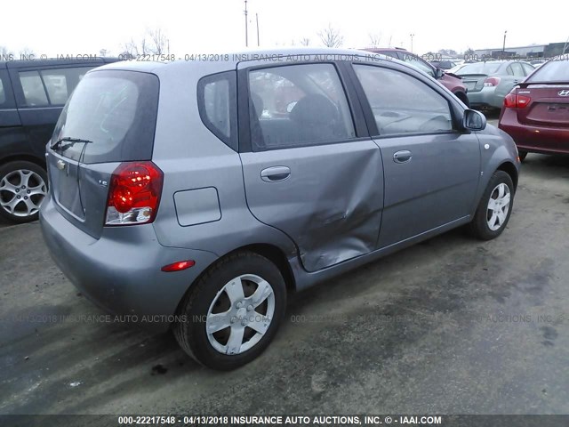 KL1TD66688B155550 - 2008 CHEVROLET AVEO LS GRAY photo 4