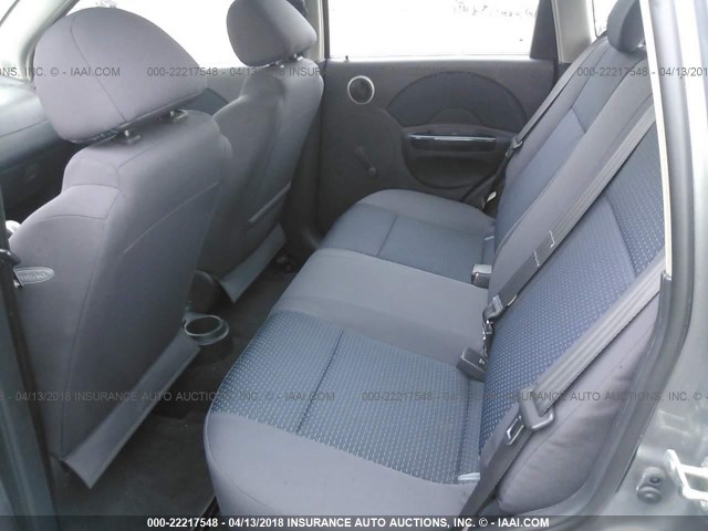 KL1TD66688B155550 - 2008 CHEVROLET AVEO LS GRAY photo 8
