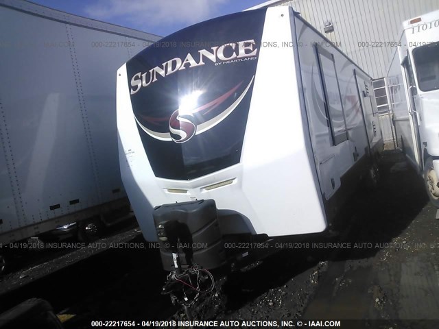 5SFNB3524GE305314 - 2016 HEARTLAND SUNDANCE 322RES  WHITE photo 2