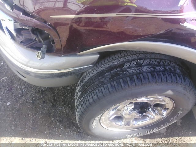 1FMEU17L81LB58520 - 2001 FORD EXPEDITION EDDIE BAUER BURGUNDY photo 6