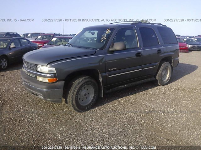 1GNEK13V22J270316 - 2002 CHEVROLET TAHOE K1500 GRAY photo 2