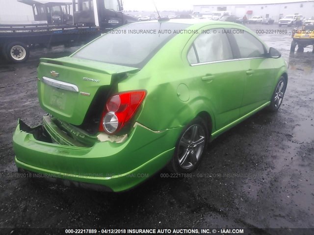 1G1JG5SB9F4210456 - 2015 CHEVROLET SONIC RS GREEN photo 4