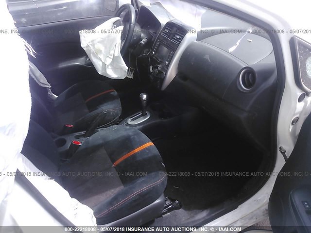 3N1CE2CP5FL440751 - 2015 NISSAN VERSA NOTE S/S PLUS/SV/SL/SR თეთრი ფოტო 5