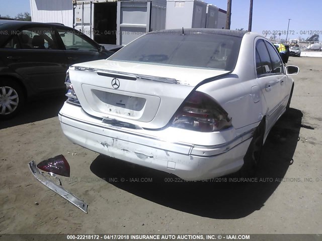 WDBRF56H76F800072 - 2006 MERCEDES-BENZ C 350 WHITE photo 4