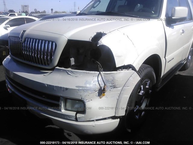 5LMFU27595LJ24973 - 2005 LINCOLN NAVIGATOR WHITE photo 6