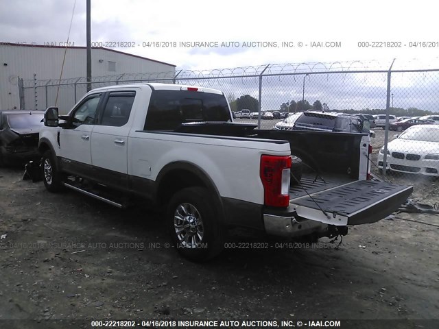1FT7W2ATXHED03707 - 2017 FORD F250 SUPER DUTY WHITE photo 3