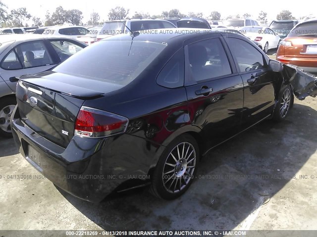 1FAHP3GN4AW201292 - 2010 FORD FOCUS SES BLACK photo 4