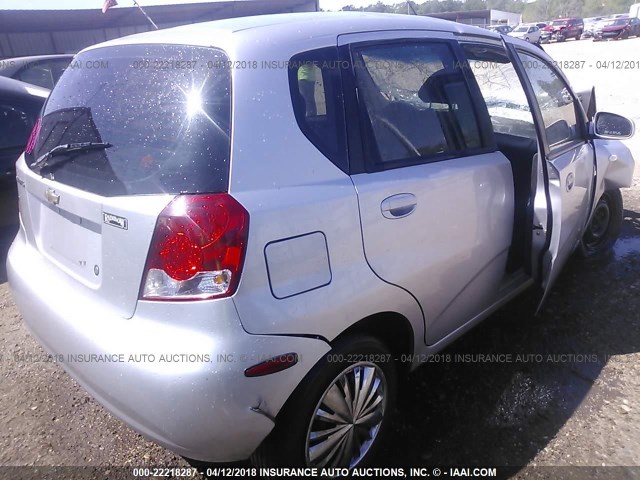 KL1TD66606B561187 - 2006 CHEVROLET AVEO LS SILVER photo 4