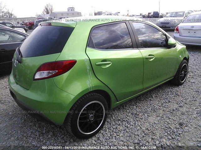 JM1DE1HYXB0131099 - 2011 MAZDA MAZDA2 GREEN photo 4