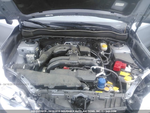 JF2SJABC8FH835567 - 2015 SUBARU FORESTER 2.5I SILVER photo 10