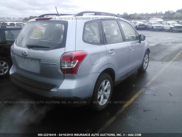 JF2SJABC8FH835567 - 2015 SUBARU FORESTER 2.5I SILVER photo 4