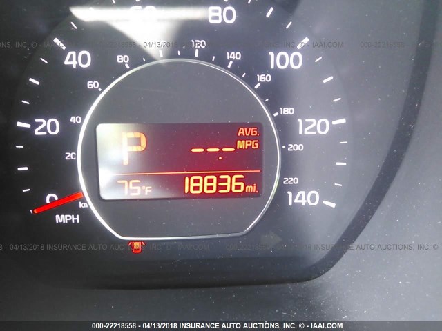KNDJP3A56F7784793 - 2015 KIA SOUL + GREEN photo 7