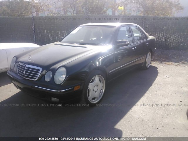 WDBJF65JXYA998511 - 2000 MERCEDES-BENZ E 320 BLACK photo 2