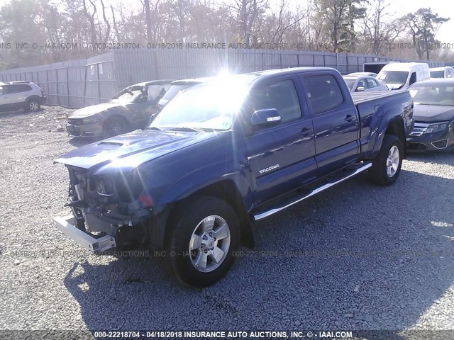 3TMMU4FN3FM078116 - 2015 TOYOTA TACOMA DOUBLE CAB LONG BED BLUE photo 2