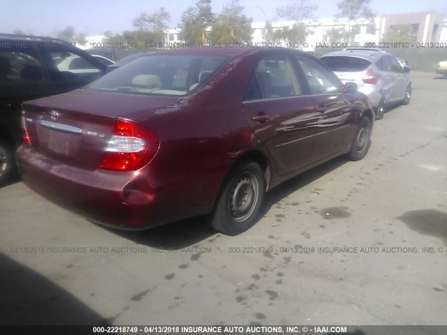 JTDBE32KX40267419 - 2004 TOYOTA CAMRY LE/XLE RED photo 4