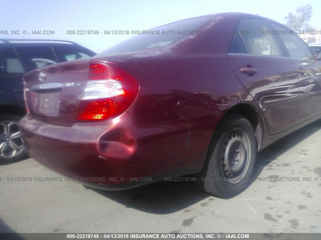 JTDBE32KX40267419 - 2004 TOYOTA CAMRY LE/XLE RED photo 6