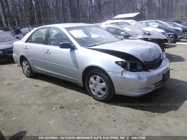 4T1BE32KX3U720747 - 2003 TOYOTA CAMRY LE/XLE/SE SILVER photo 1
