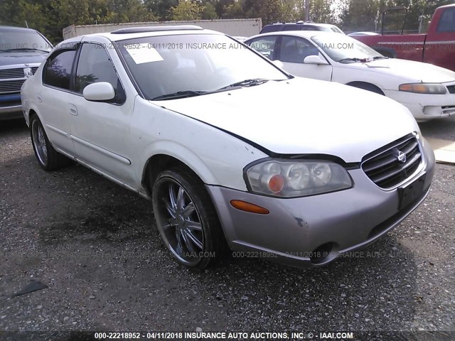 JN1DA31D72T415869 - 2002 NISSAN MAXIMA GLE/GXE/SE WHITE photo 1