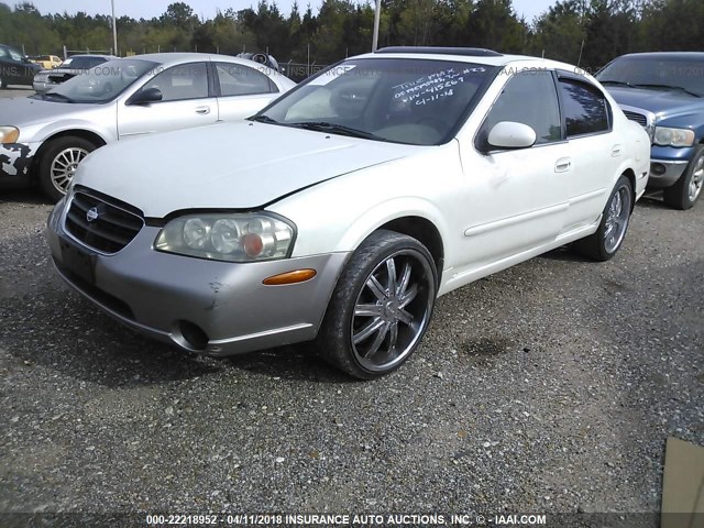 JN1DA31D72T415869 - 2002 NISSAN MAXIMA GLE/GXE/SE WHITE photo 2