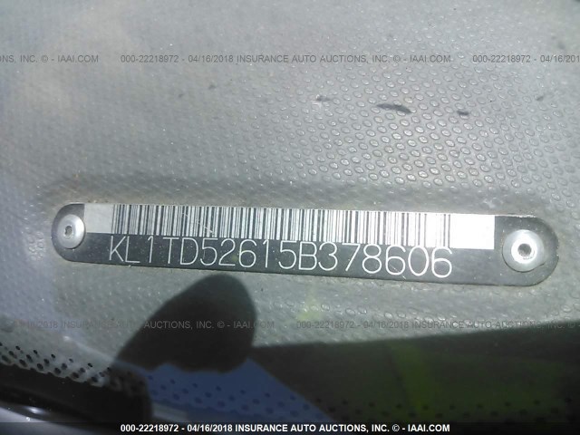 KL1TD52615B378606 - 2005 CHEVROLET AVEO LS RED photo 9