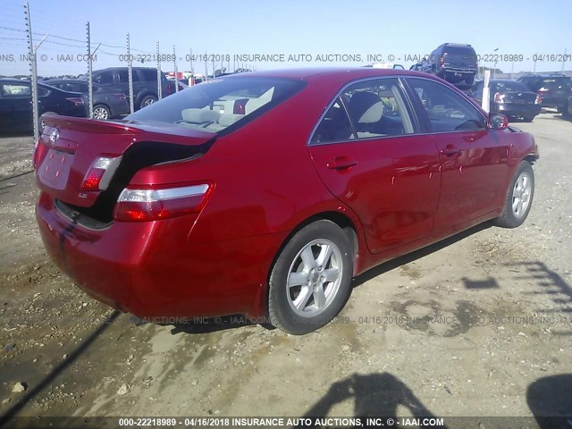 4T4BE46K39R118366 - 2009 TOYOTA CAMRY SE/LE/XLE RED photo 4