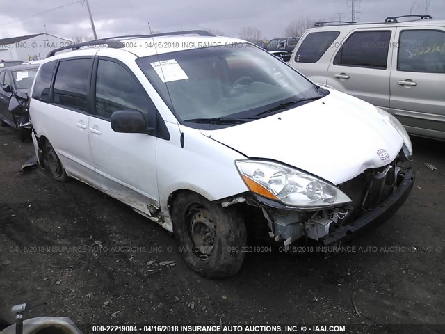 5TDZK23C09S240677 - 2009 TOYOTA SIENNA CE/LE WHITE photo 1