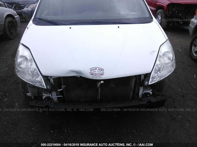 5TDZK23C09S240677 - 2009 TOYOTA SIENNA CE/LE WHITE photo 6