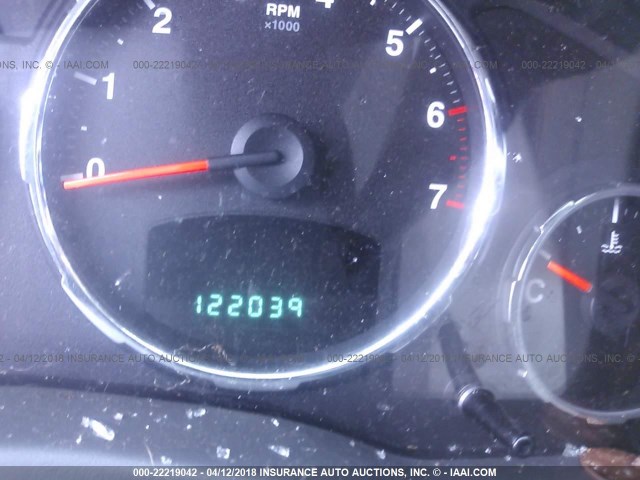 1J8GP28K18W284123 - 2008 JEEP LIBERTY SPORT 白色 照片 7