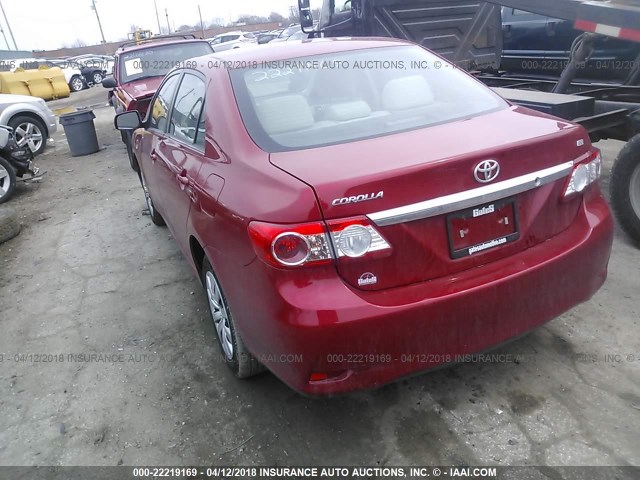 5YFBU4EE3DP164816 - 2013 TOYOTA COROLLA S/LE RED photo 3