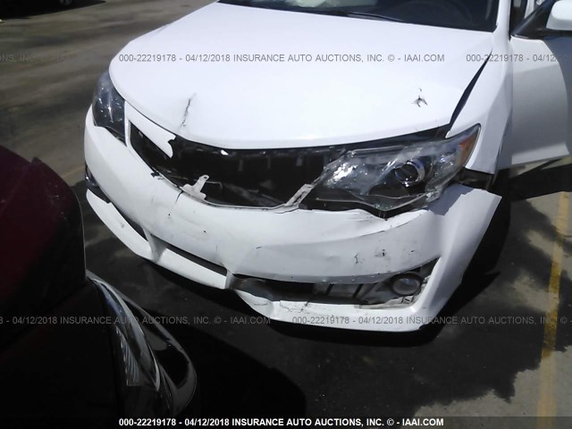 4T1BF1FK6CU194158 - 2012 TOYOTA CAMRY SE/LE/XLE 白色 照片 6