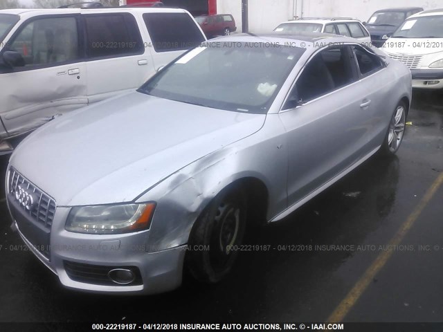 WAURV78T79A019990 - 2009 AUDI S5 QUATTRO SILVER photo 2