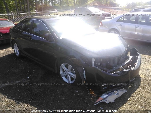 4T1BF1FK2CU170553 - 2012 TOYOTA CAMRY SE/LE/XLE შავი ფოტო 1