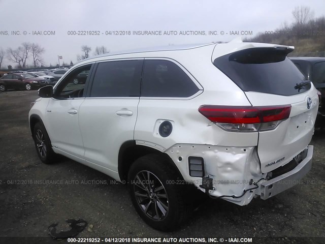 5TDJGRFH3JS038919 - 2018 TOYOTA HIGHLANDER HYBRID/XLE WHITE photo 3