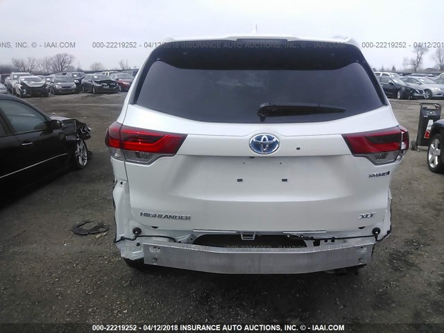 5TDJGRFH3JS038919 - 2018 TOYOTA HIGHLANDER HYBRID/XLE WHITE photo 6