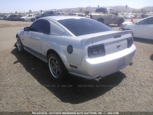 1ZVHT82H155147303 - 2005 FORD MUSTANG GT SILVER photo 3