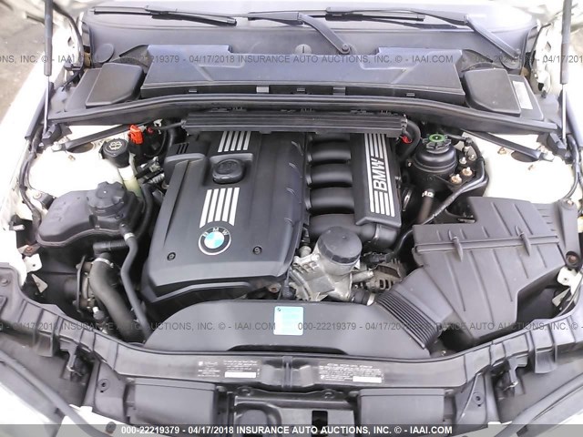 WBAUP93519VF48811 - 2009 BMW 128 I WHITE photo 10