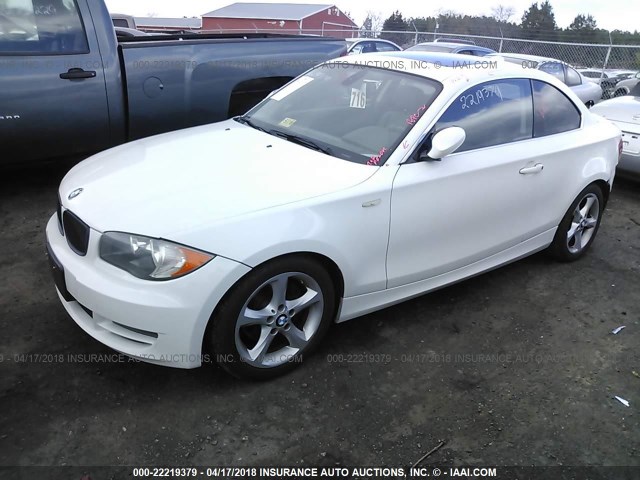 WBAUP93519VF48811 - 2009 BMW 128 I WHITE photo 2
