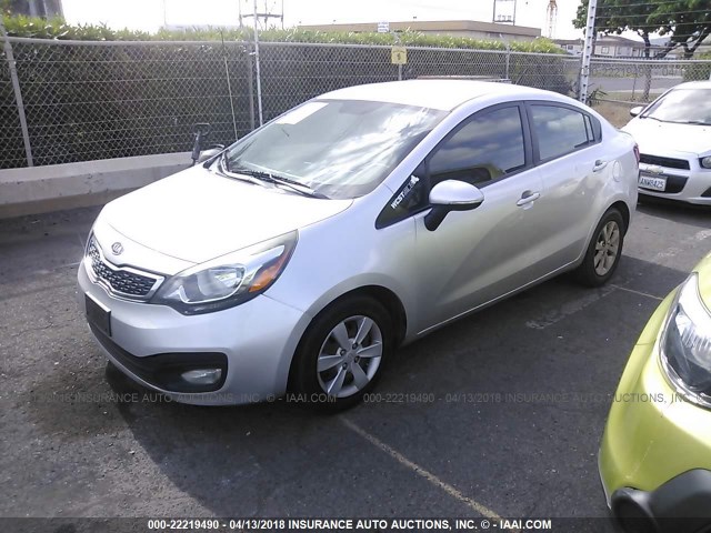 KNADN4A36D6130982 - 2013 KIA RIO EX/SX SILVER photo 2