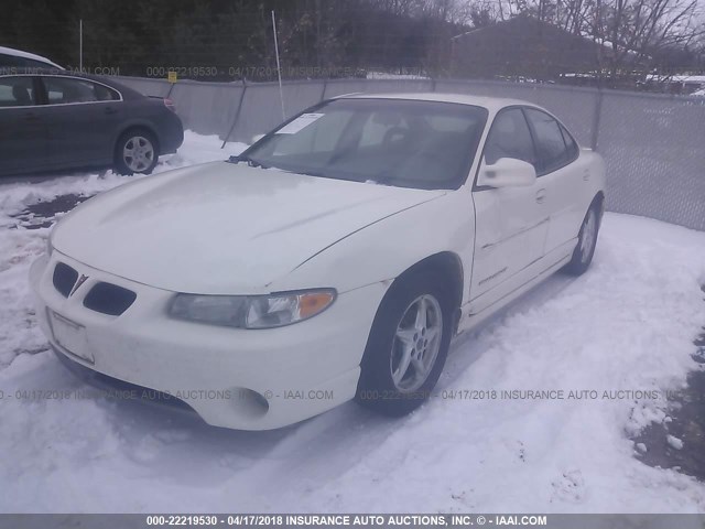 1G2WP52K32F287548 - 2002 PONTIAC GRAND PRIX GT WHITE photo 2