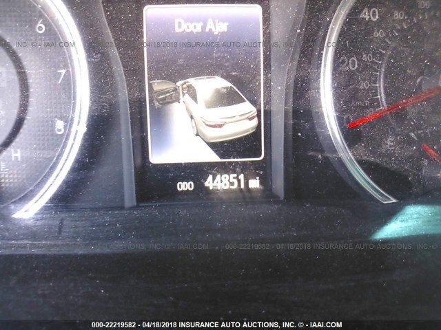 4T1BF1FK0GU157936 - 2016 TOYOTA CAMRY LE/XLE/SE/XSE WHITE photo 7