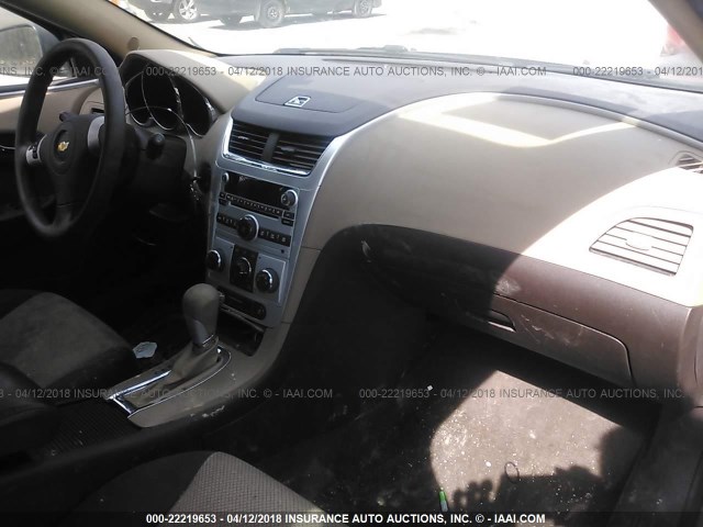 1G1ZB5E09CF338241 - 2012 CHEVROLET MALIBU LS 棕色 照片 5