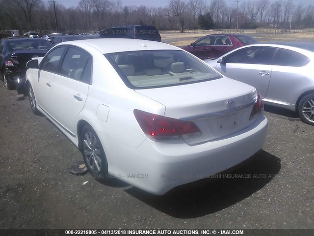 4T1BK3DB5BU431280 - 2011 TOYOTA AVALON LIMITED WHITE photo 3