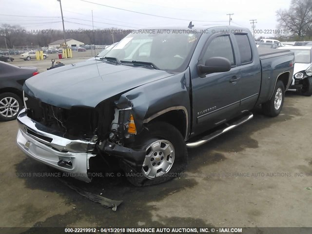 1GCRKSE7XDZ138729 - 2013 CHEVROLET SILVERADO K1500 LT BLUE photo 2