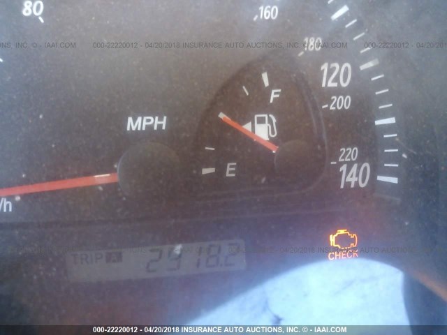 4T1BF30KX2U019527 - 2002 TOYOTA CAMRY LE/XLE/SE SILVER photo 7