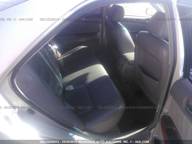 4T1BF30KX2U019527 - 2002 TOYOTA CAMRY LE/XLE/SE SILVER photo 8